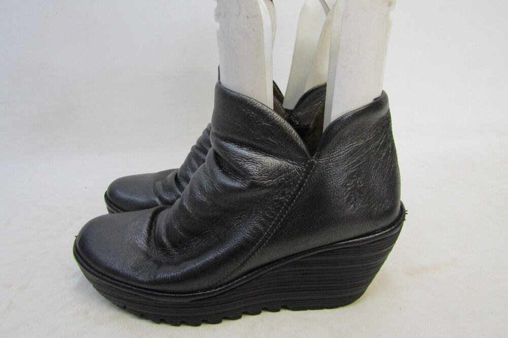 FLY LONDON Womens Sz 37 EUR Dark Gray Leather Wedge Ankle Fashion Boots Bootie